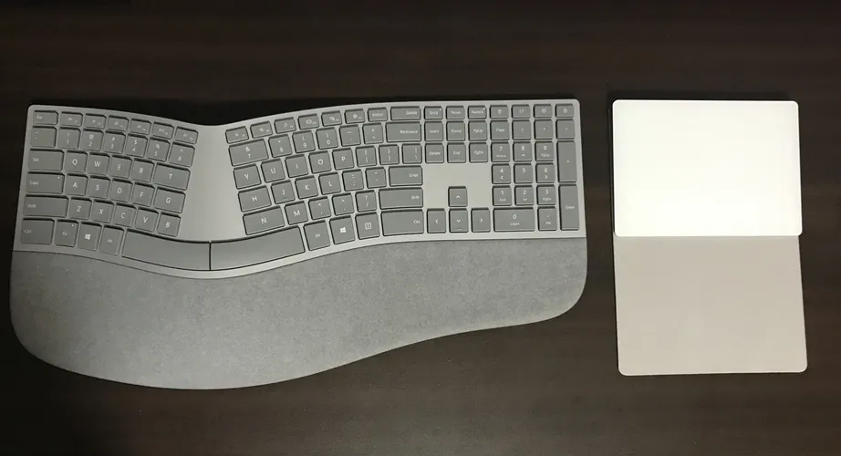 Surface Ergonomic Keyboardに乗り換えた