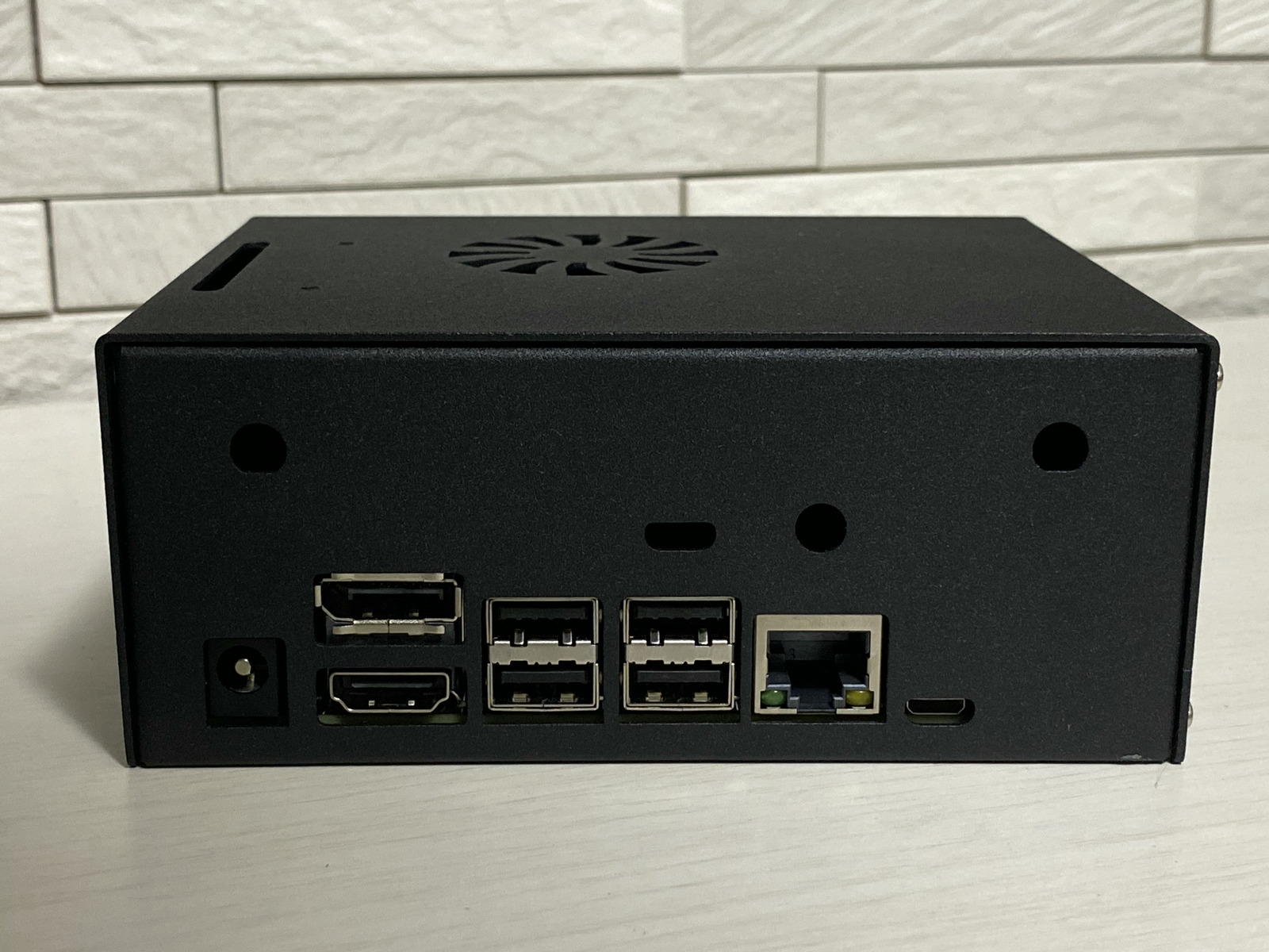 Metal Case I/O Port